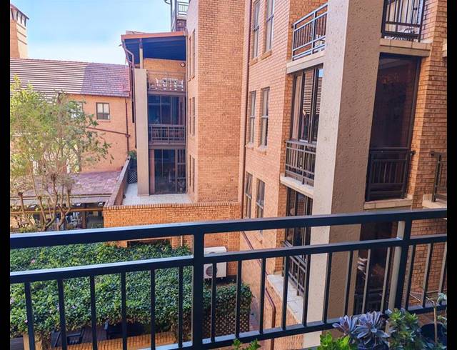1 BEDROOM APARTMENT FOR SALE IN NEWLANDS